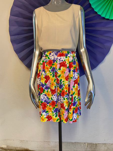 Floral Shorts, M