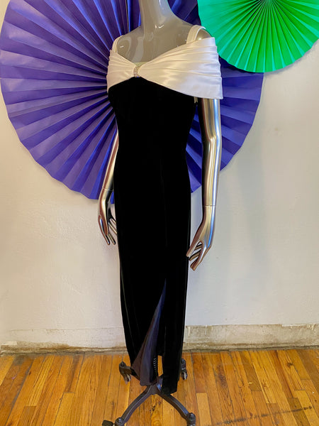 Velvet Off-the-Shoulder Gown, M