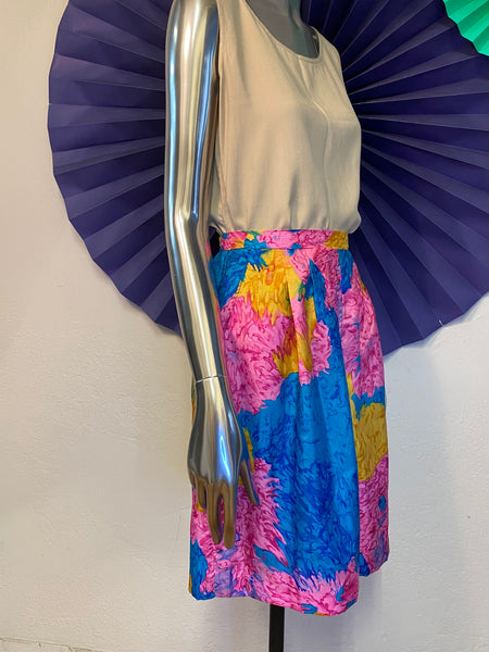 Abstract Print Shorts, M