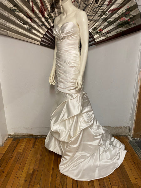 Contemporary Strapless Wedding Dress, S / 4