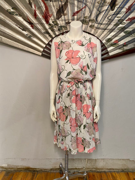 Sleeveless Floral Dress, M