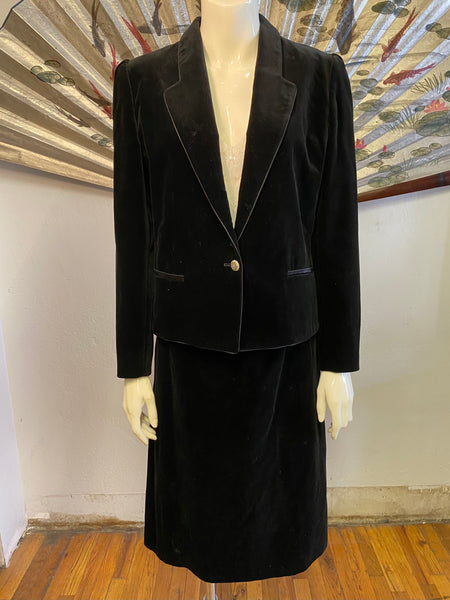 Velvet Skirt Suit, L