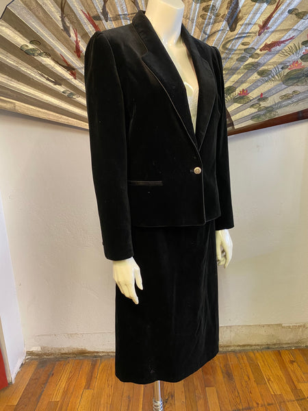 Velvet Skirt Suit, L