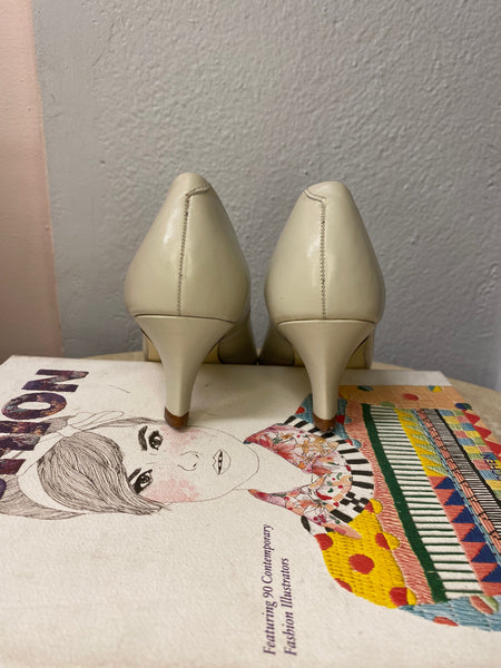 Transit Low Heel Pumps, 8.5