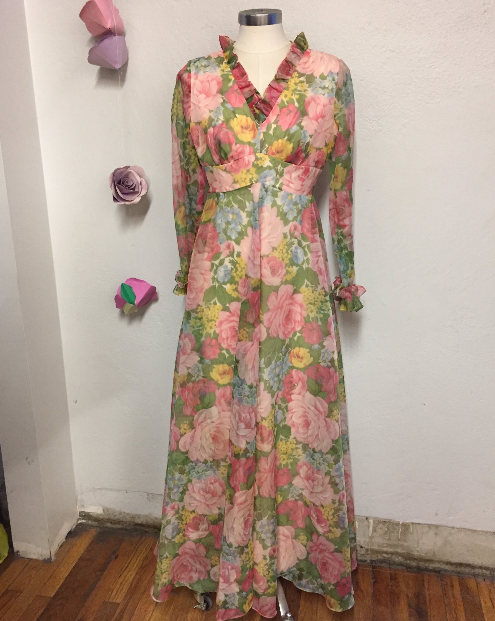 Ruffle Trim Floral Chiffon Maxi Dress, M
