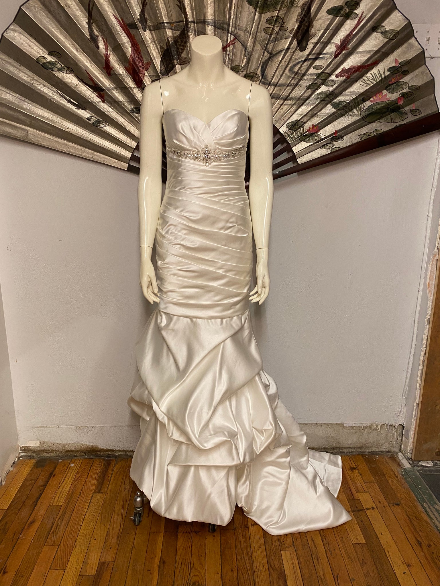 Contemporary Strapless Wedding Dress, S / 4