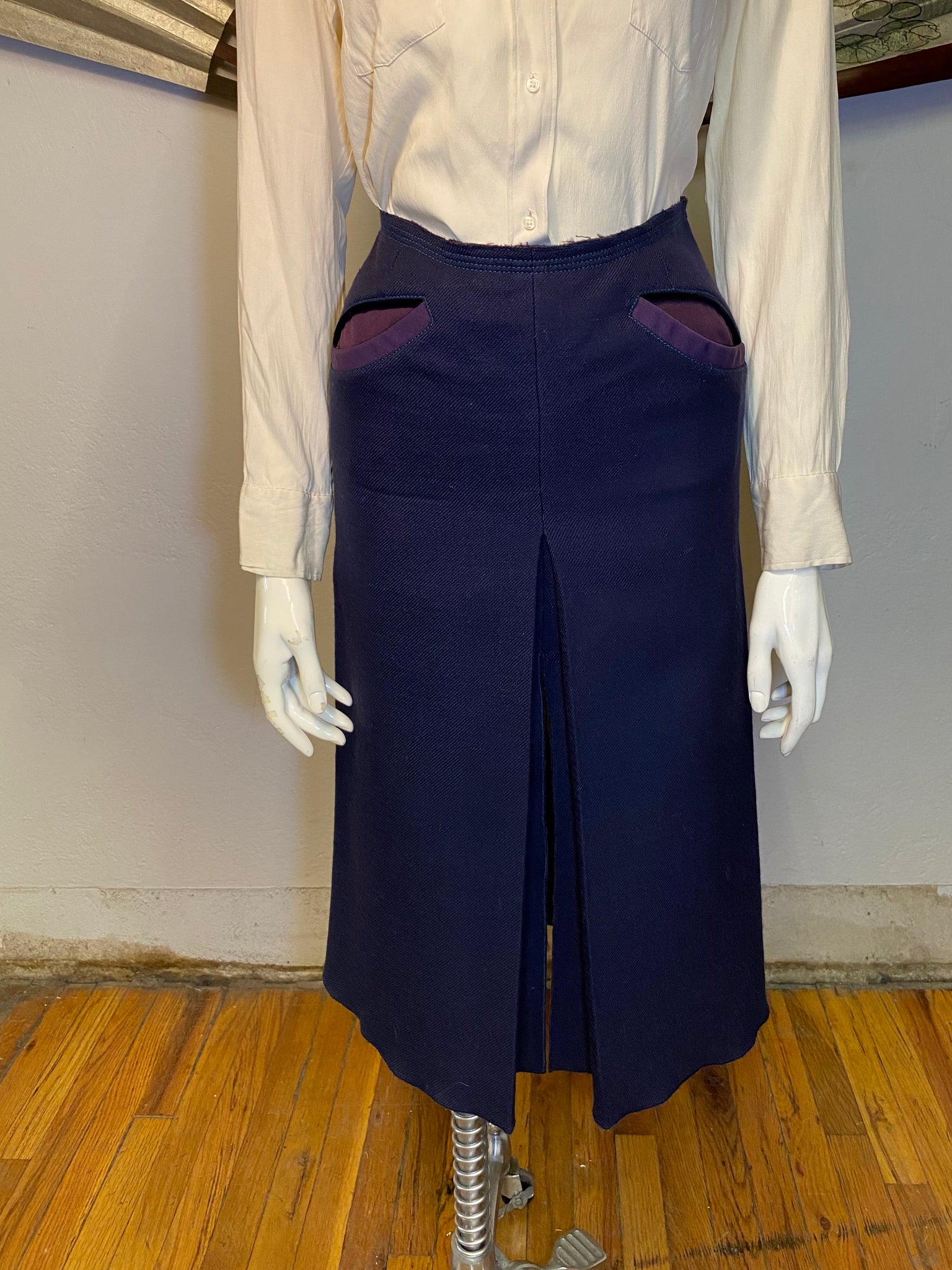 Prada Midi Wool Skirt, S – ParisCalling